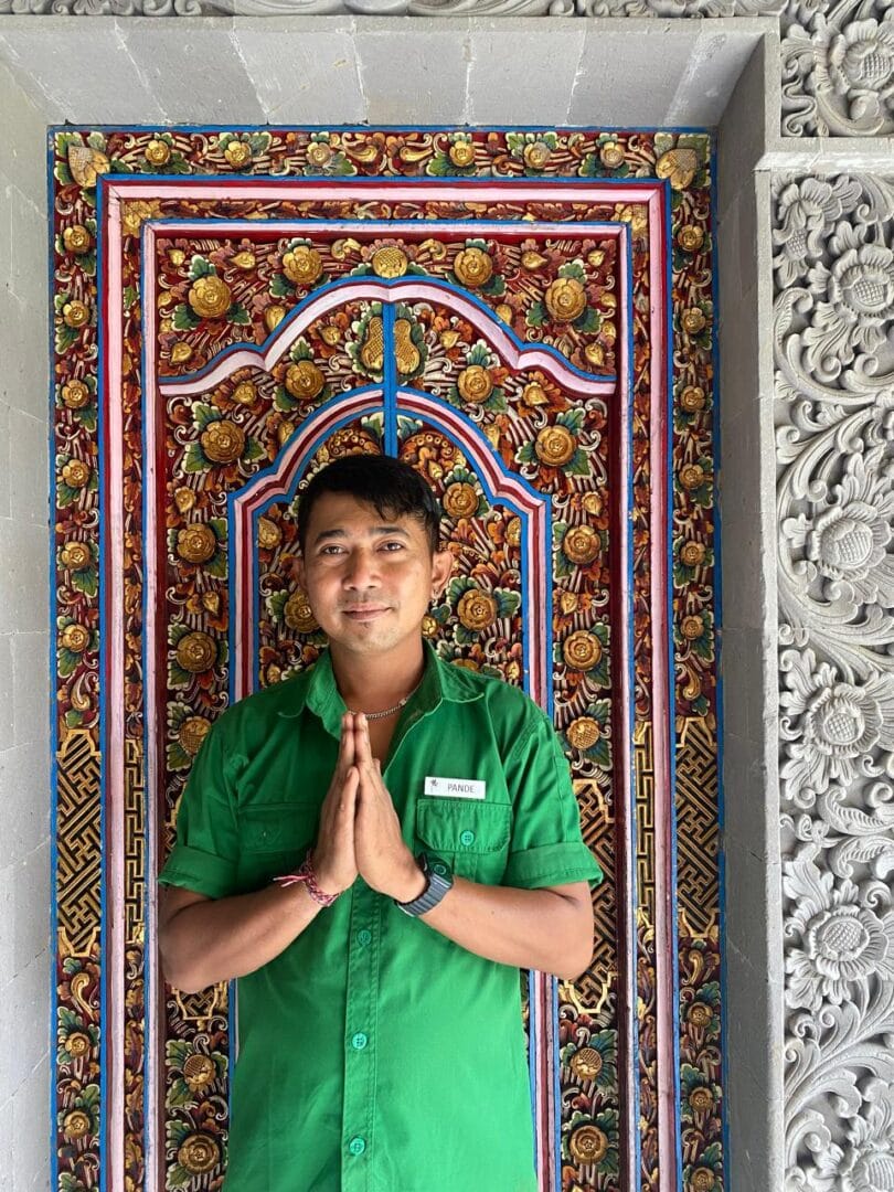 Staff member from Pande Gardener